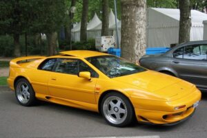 Lotus Esprit V8